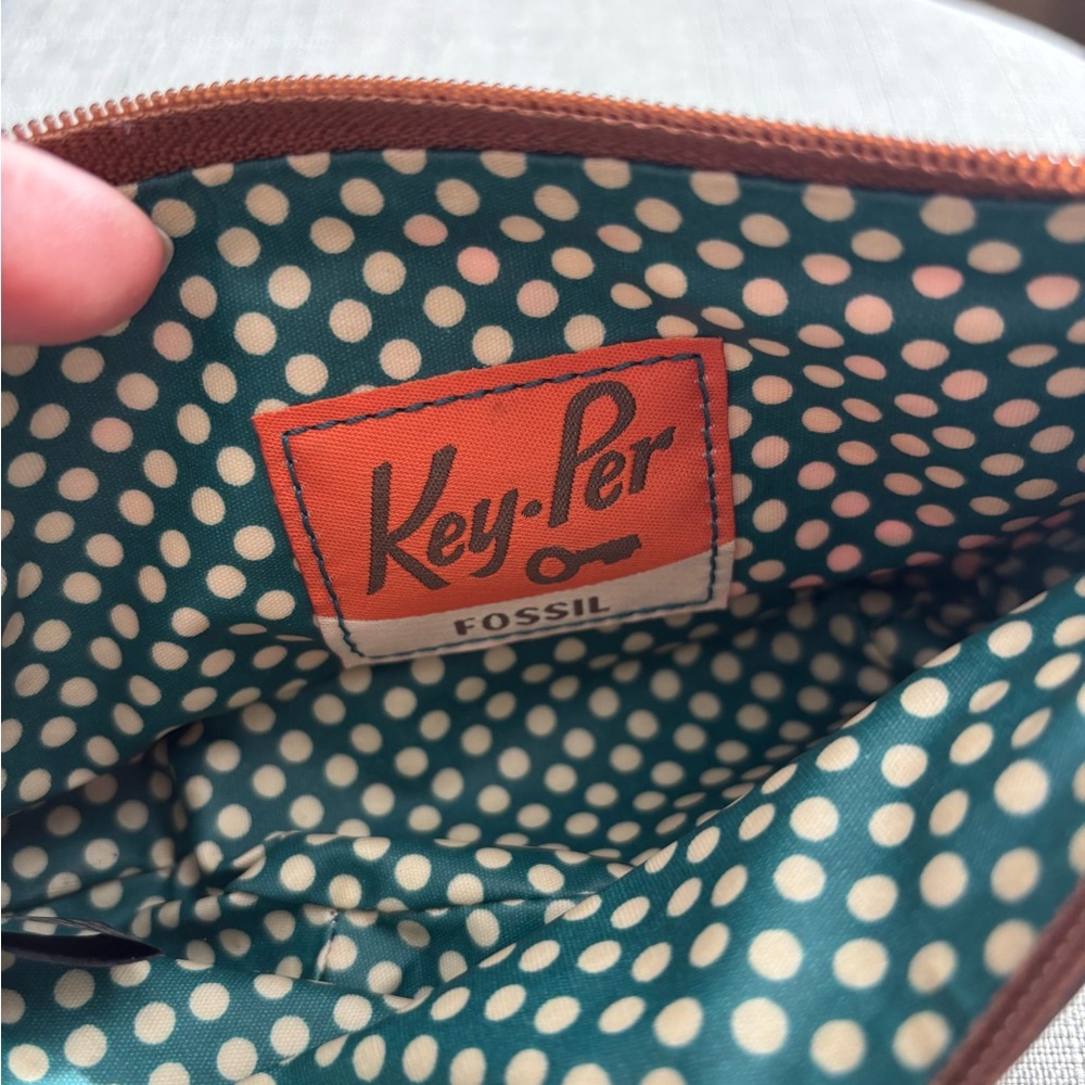 Fossil Pouch - Picture 3 of 6